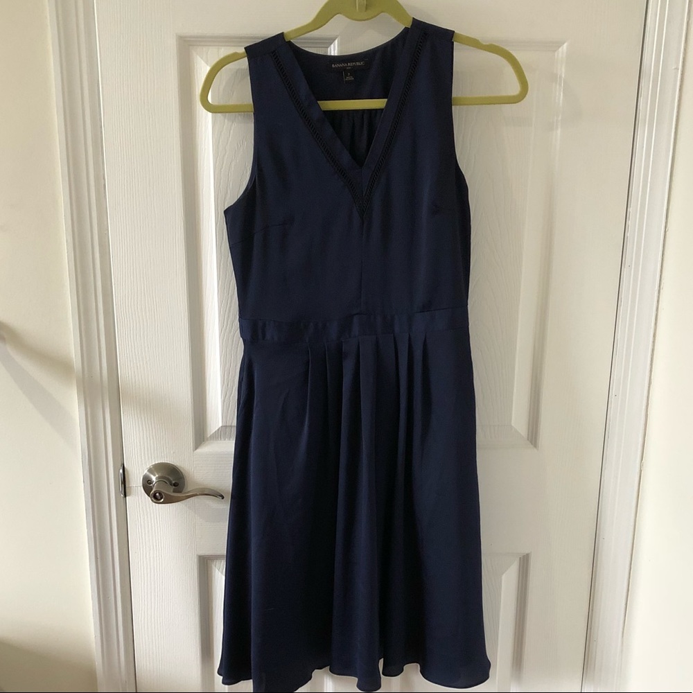 Banana Republic Factory - Pleated Fit&Flare Dress